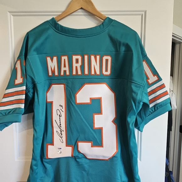 Dan Marino Autographed Jersey - Picture 2 of 4